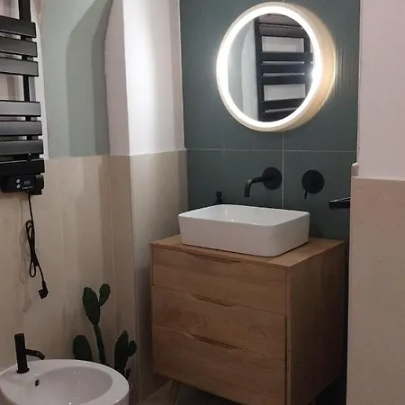 Al Vecchio Incasato 3*